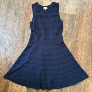 MILLY Fit & Flare Sleeveless Knit Dress Size Large Navy Blue Eyelet Ribbed